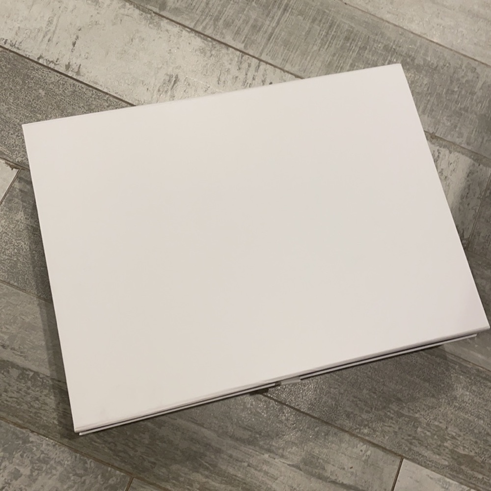 Nadine Merabi Authentic White Magnet Flap On Lead Empty Box Storage Contrast - Picture 5 of 10